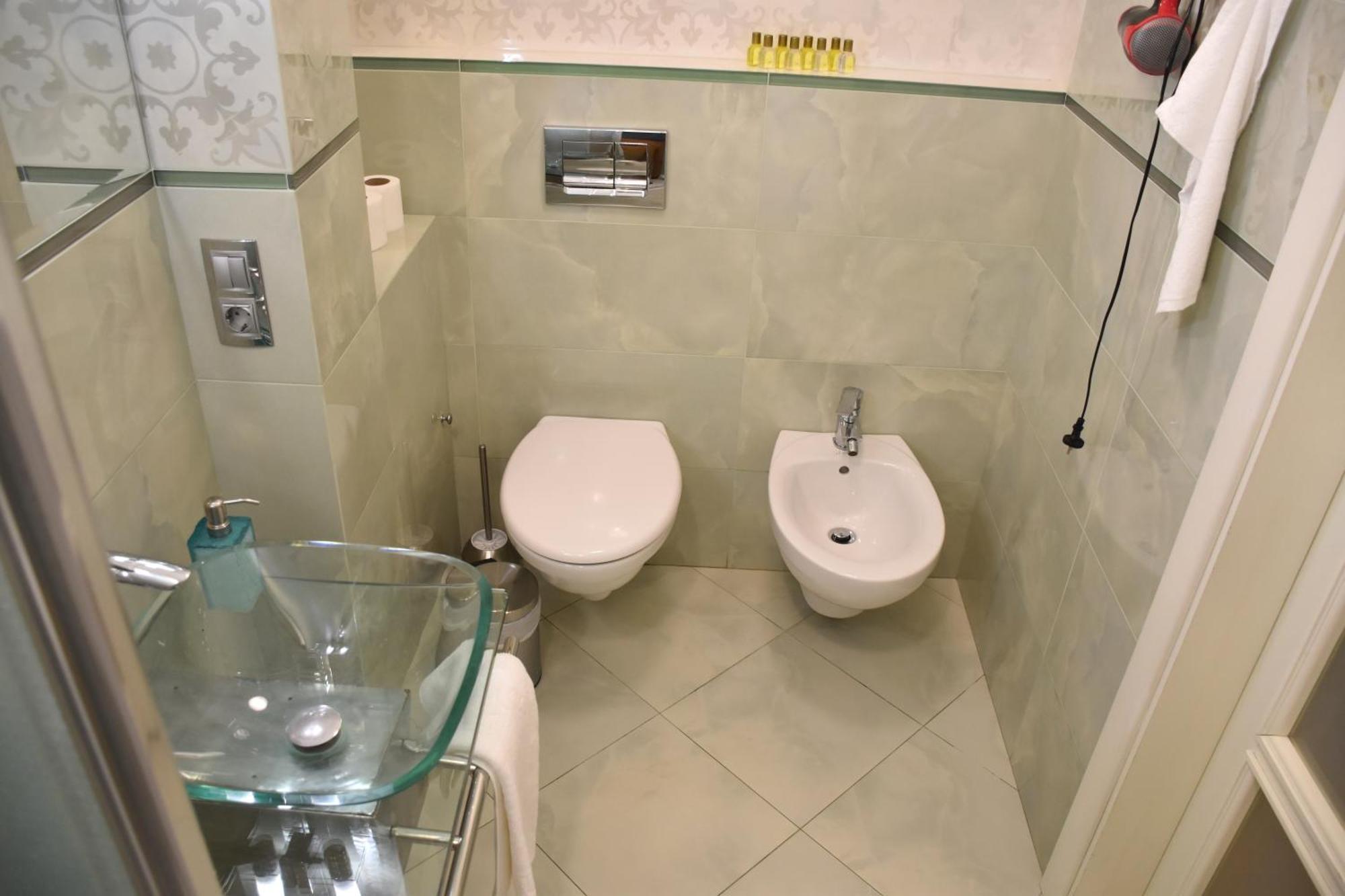Renewed Central Apartment Львів Екстер'єр фото
