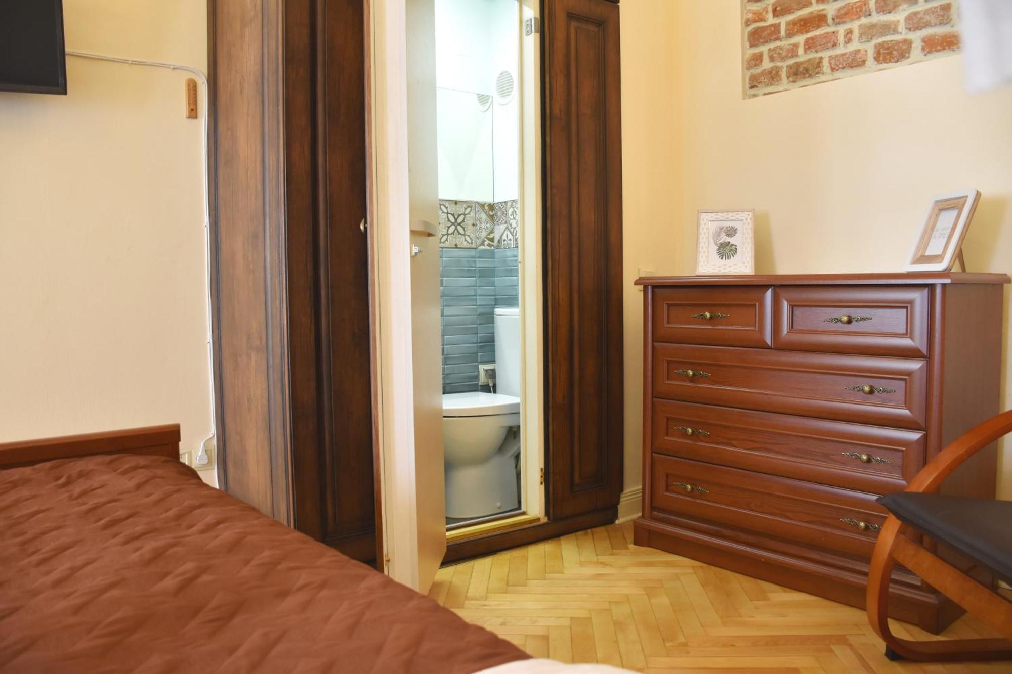 Renewed Central Apartment Львів Екстер'єр фото